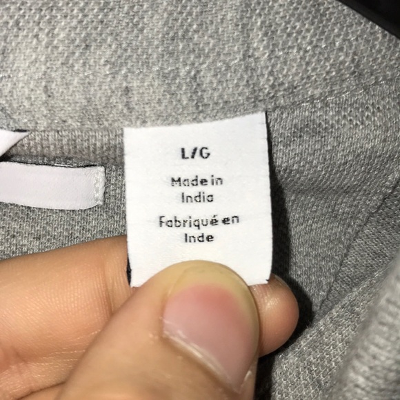 Calvin Klein button down t-shirt, nearly new. - Picture 4 of 4